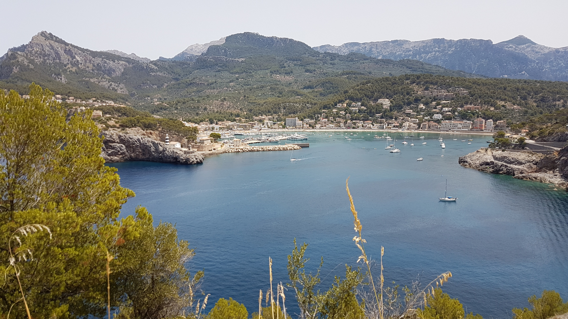 Blick auf die Bucht von Port de Soller