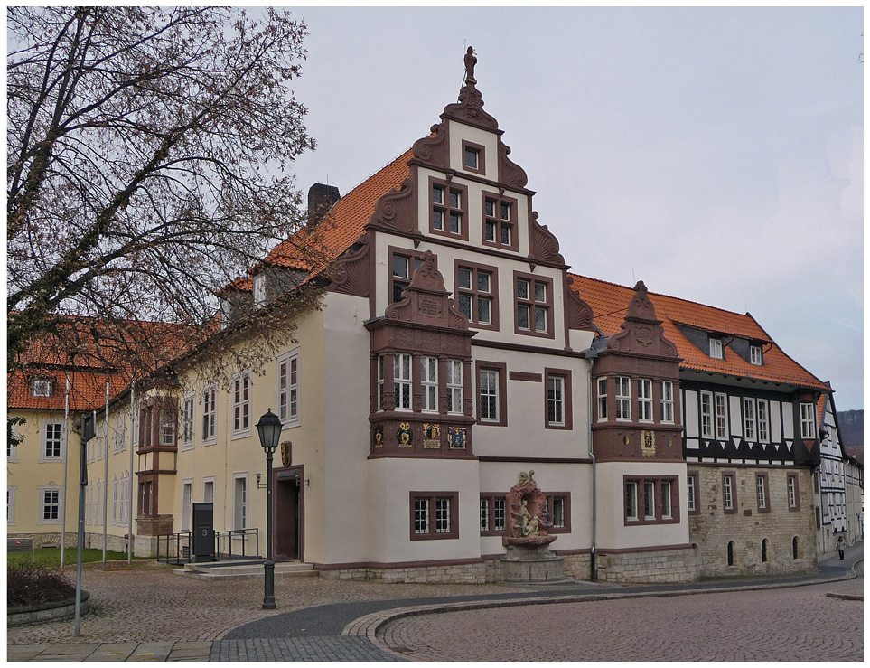 Blick auf die ehemalige Abtei in Bad - Gandersheim