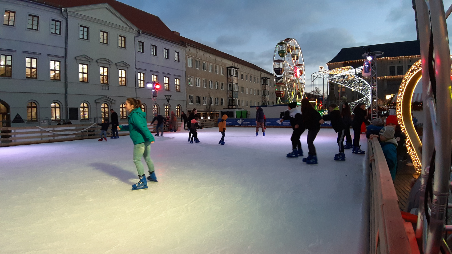 Blick auf die Eisbahn....