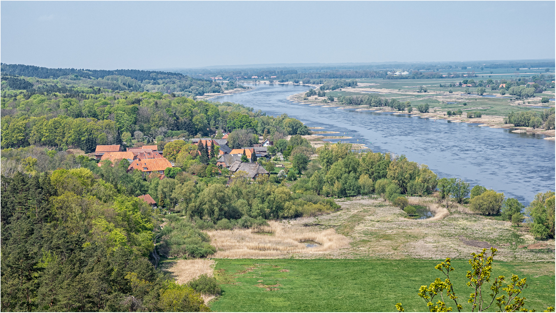 Blick auf die Elbe.....