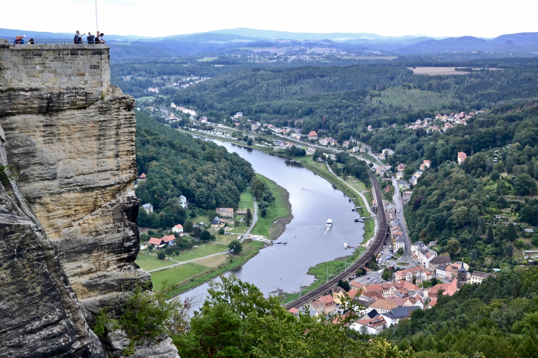 Blick auf die Elbe und Bad Schandau…