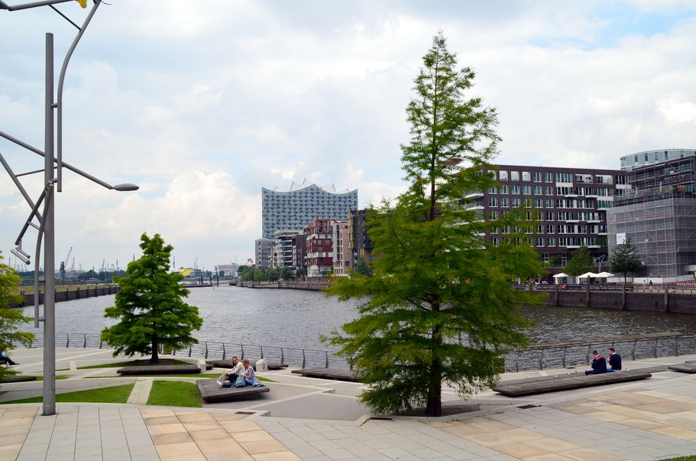 Blick auf die Elbphilharmonie