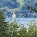 Blick auf die Filialkirche St. Quirin