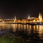 Blick auf die Fischerbastei von der Donau aus