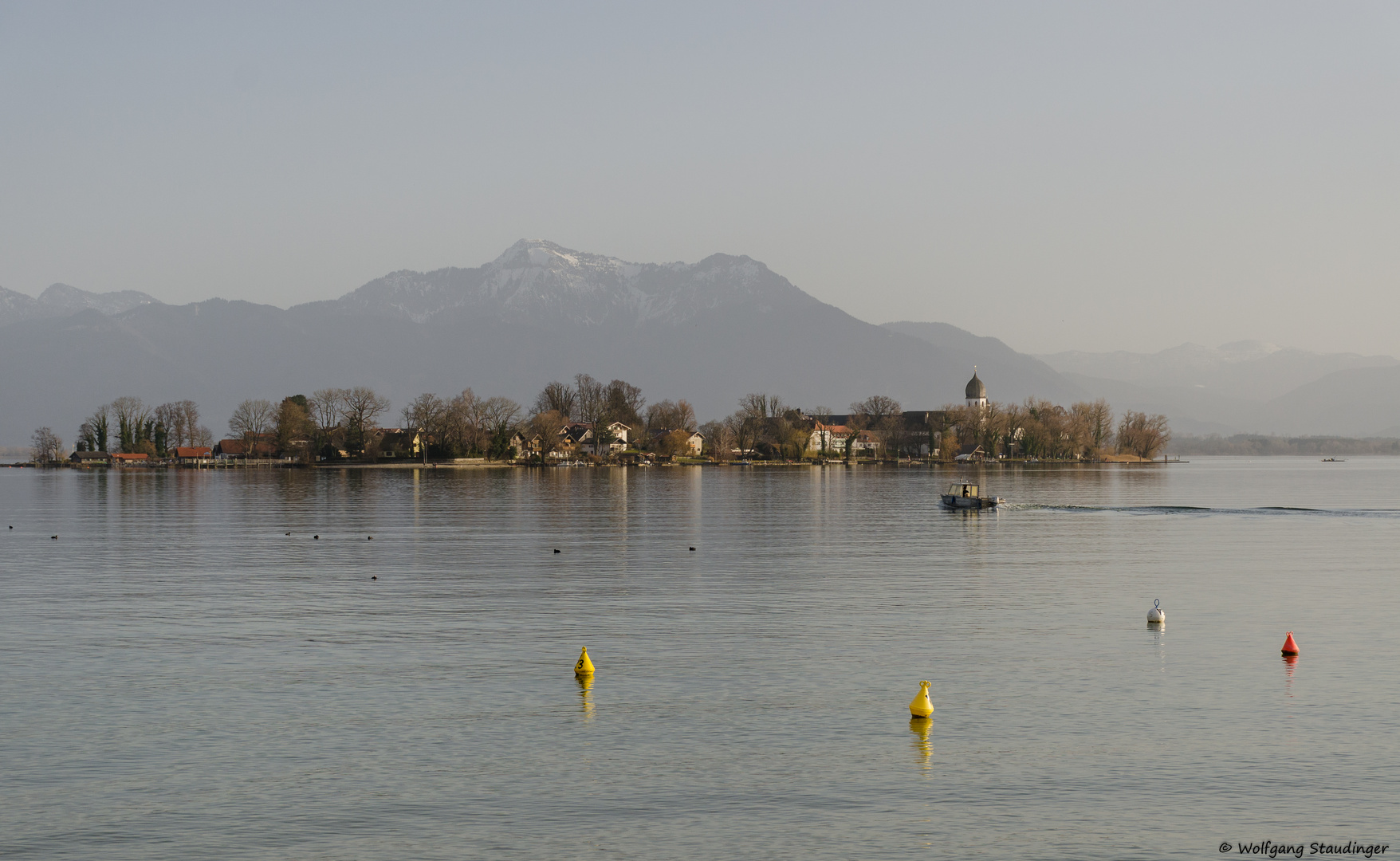 Blick auf die Fraueninsel (2)