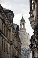 blick auf die frauenkirche in dresden