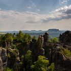 Blick auf die gut besuchte Bastei