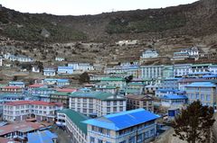 Blick auf die Häuser von Namche Bazar