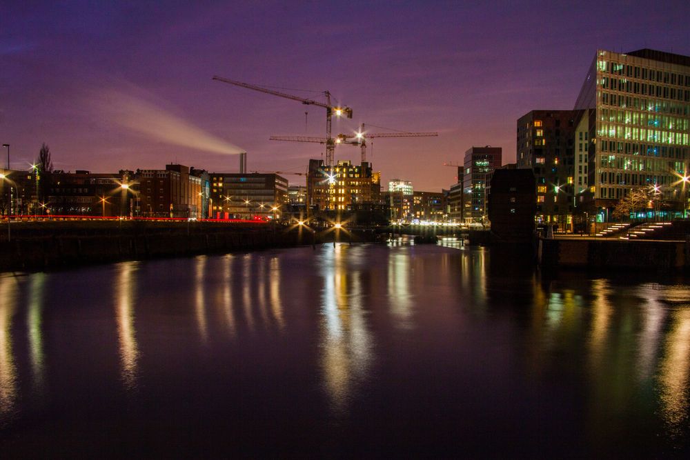 Blick auf die  Hafencity Foto Bild hamburg  elbe  