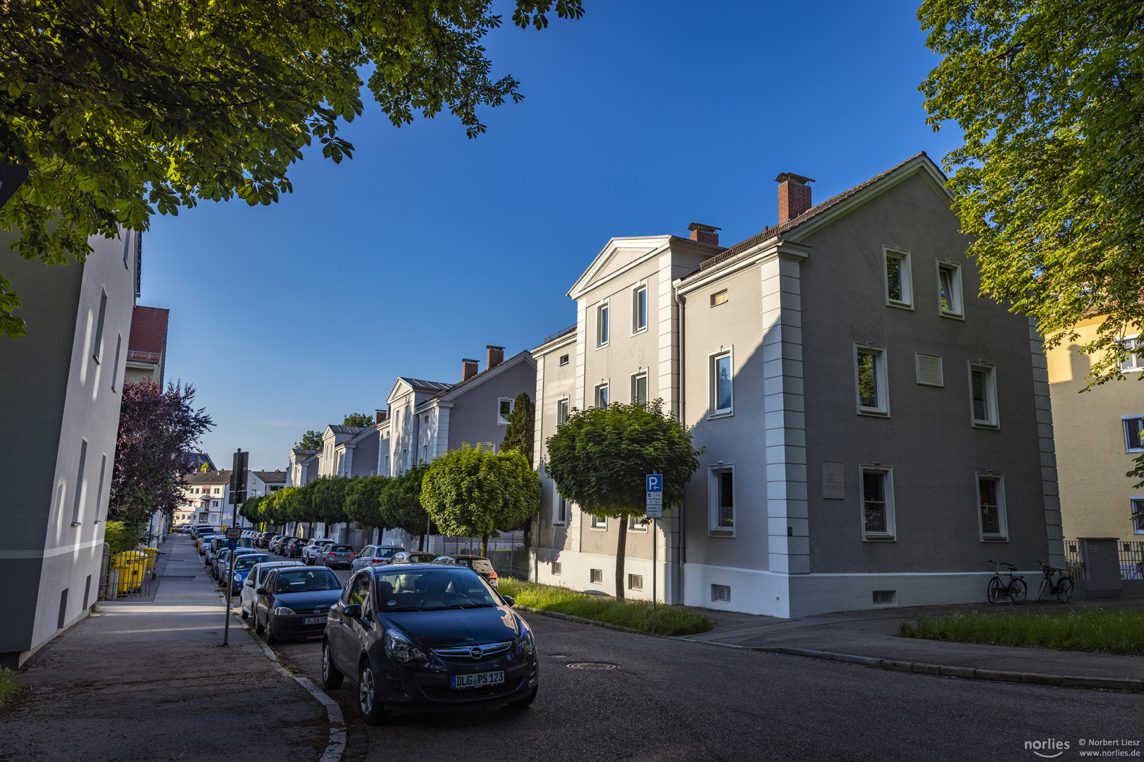 Blick auf die Haindelschen Stiftungshäuser