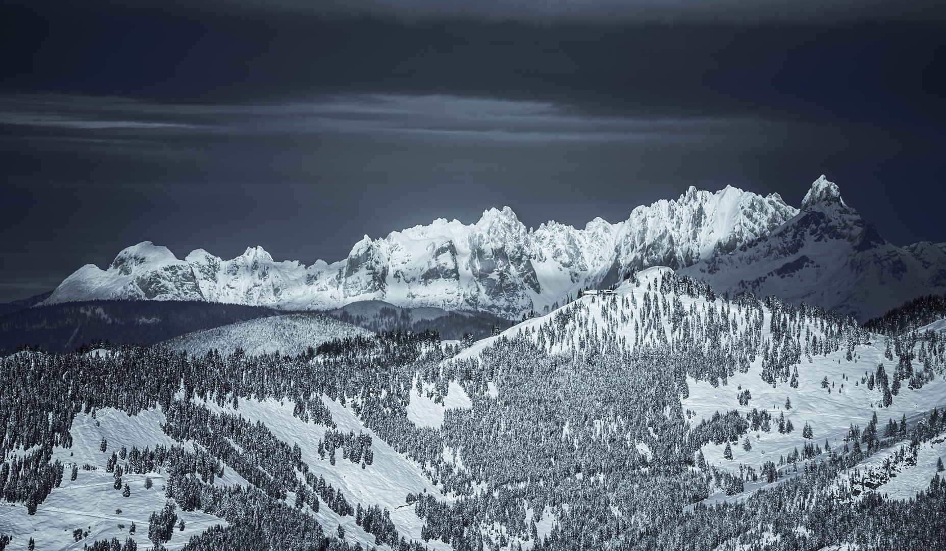 Blick auf die Höllwand