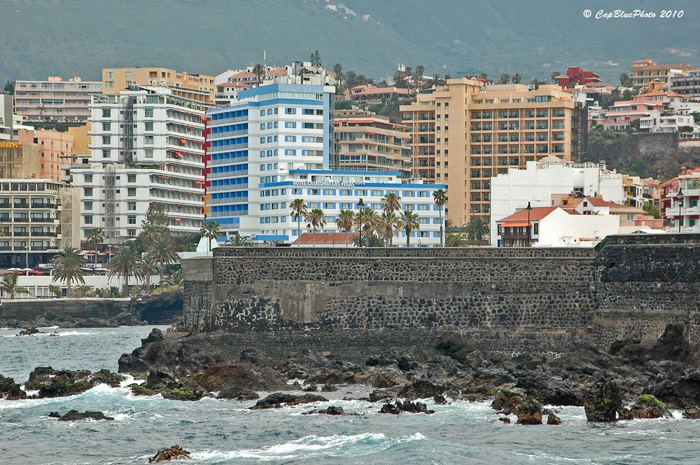 Blick auf die Hotelsünden in Puerto de la Cruz