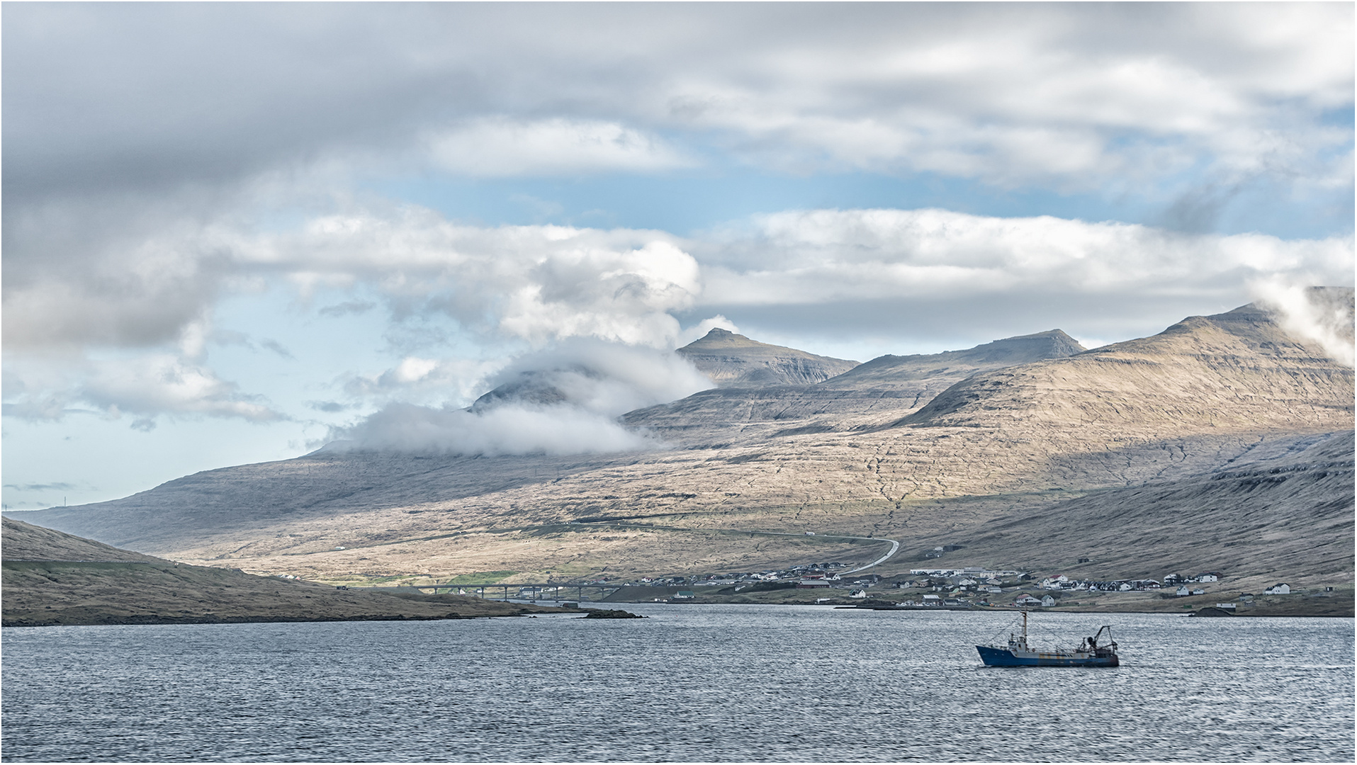 Blick auf die Insel Eysturoy