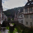 Blick auf die Johannesbrücke in Monreal/Eifel