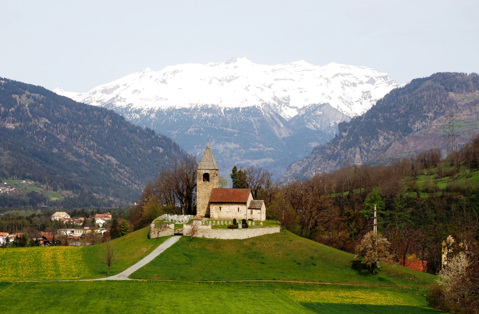 Blick auf die Kapelle