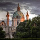 Blick auf die Karlskirche ...