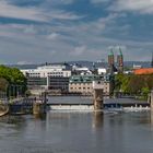 Blick auf die Kasseler Schleuse und das Wehr in der Fulda