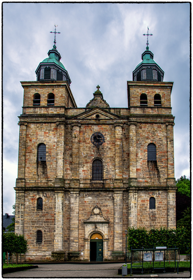 Blick auf die Kathedrale in Malmedy