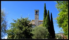 Blick auf die Kirche von Gardone Riviera