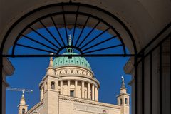 Blick auf die Kuppel der Nikolaikirche