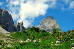 Blick auf die Lamsenspitze (2508m) im Karwendelgebirge (2)