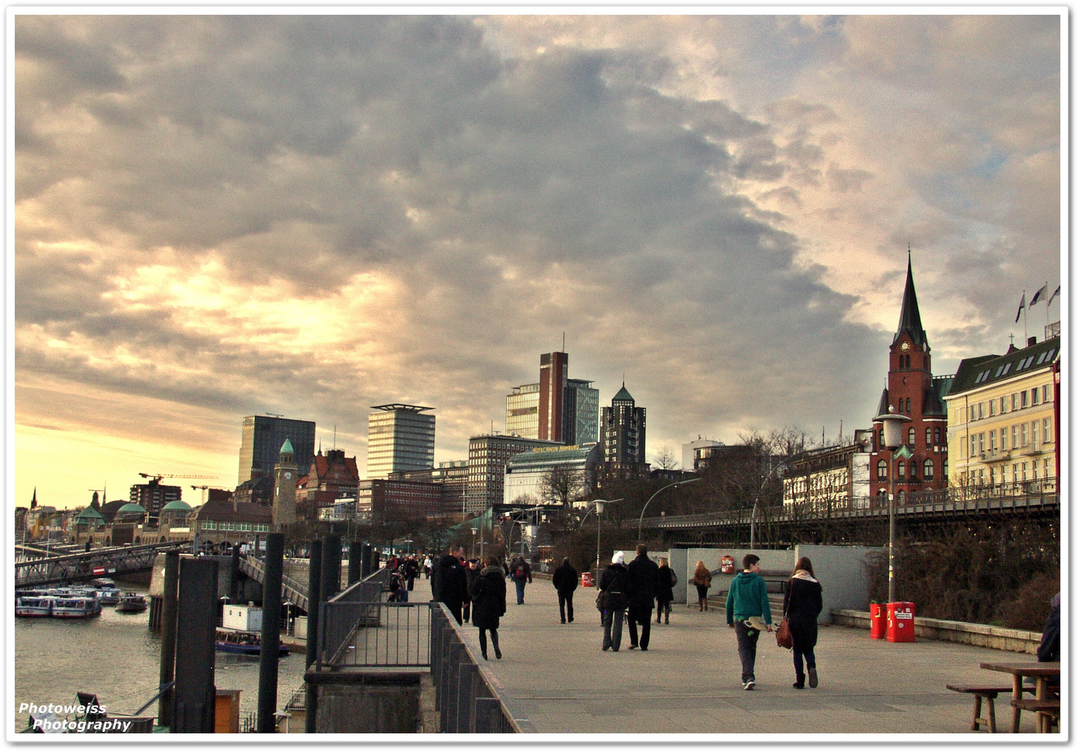 Blick auf die Landungsbrücken