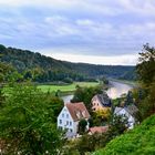 Blick auf die letzten Häuser von Wehlen