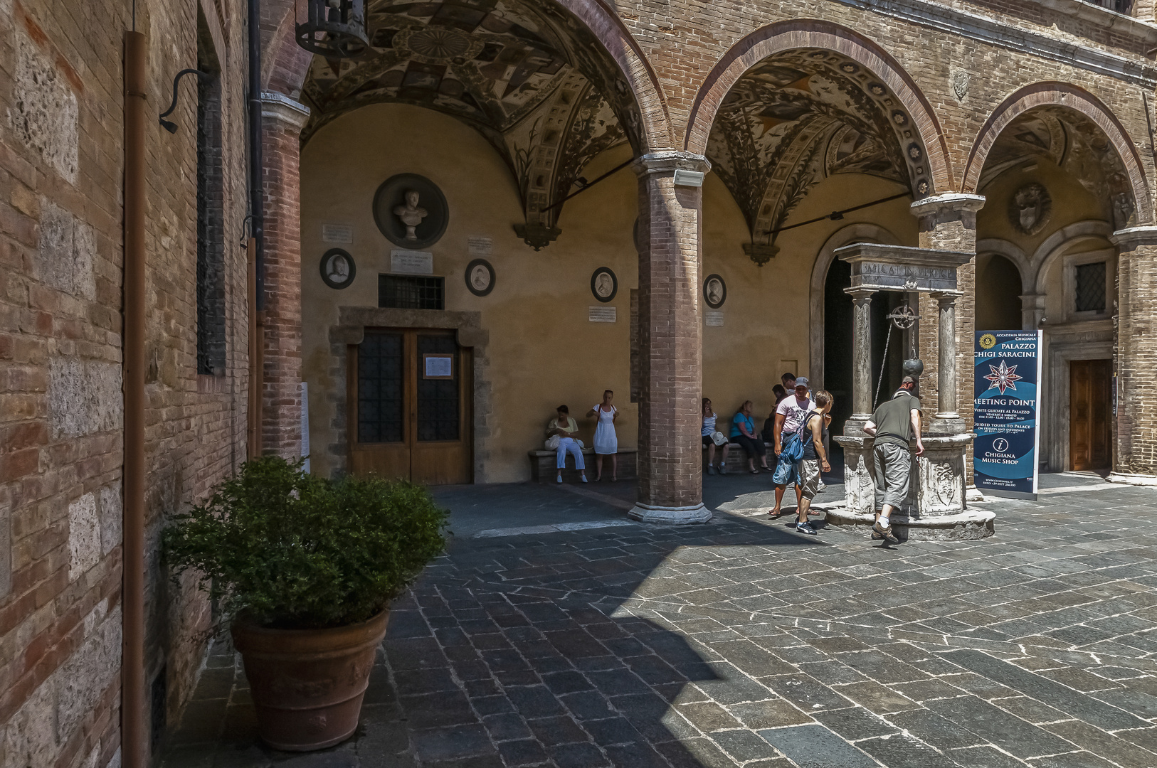 Blick auf die Loggia