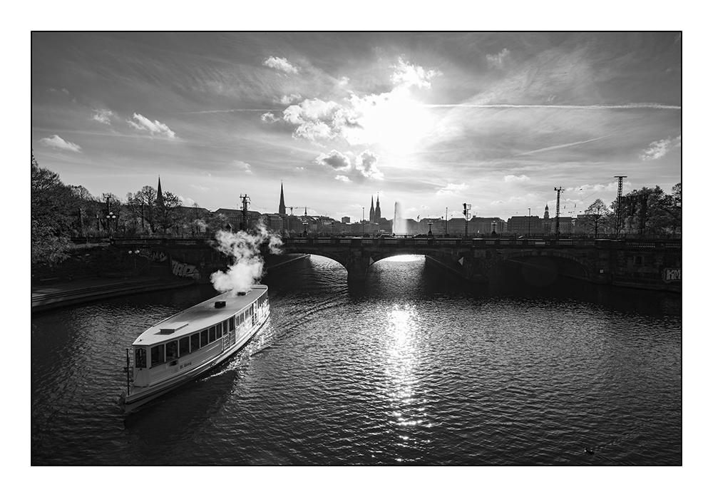 Blick auf die Lombardsbrücke