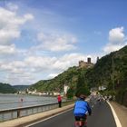 Blick auf die Loreleystadt Sankt Goarshausen , sowie Burg Katz