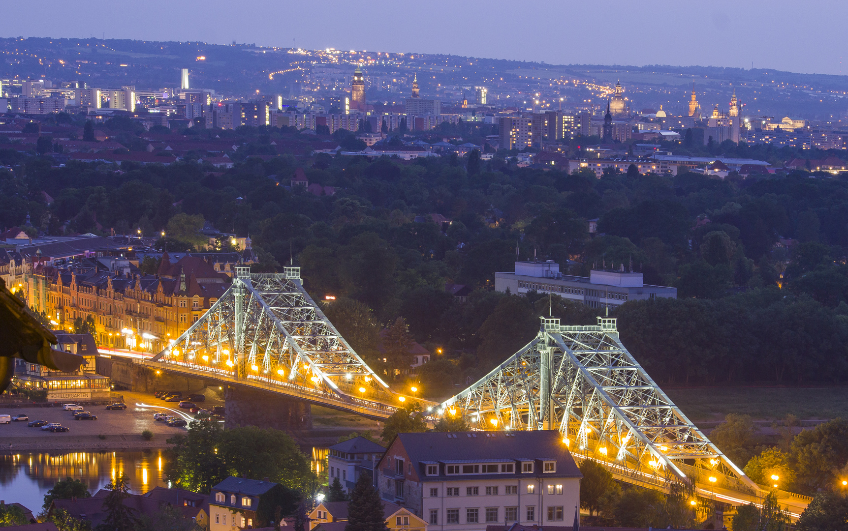 Blick auf die Loschwitzer Brücke