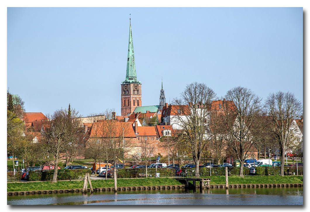 Blick auf die Lübecker Altstadt...