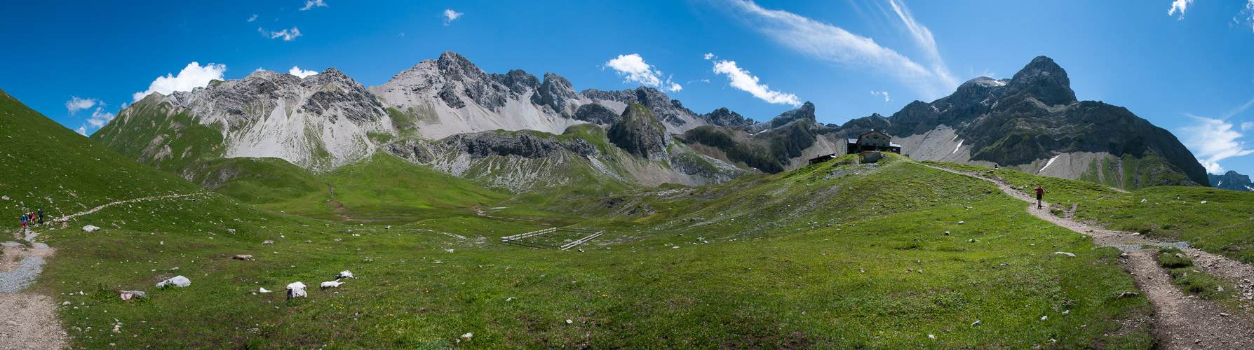 Blick auf die Memminger Hütte (1 von 1)