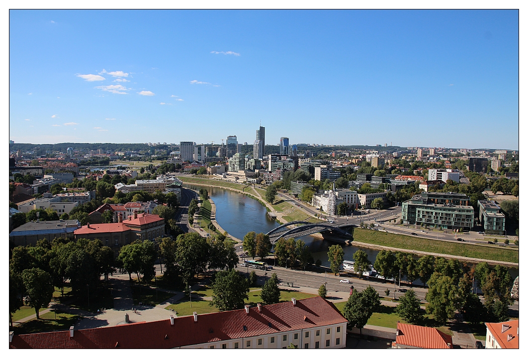 Blick auf die moderne Seite von Vilnius