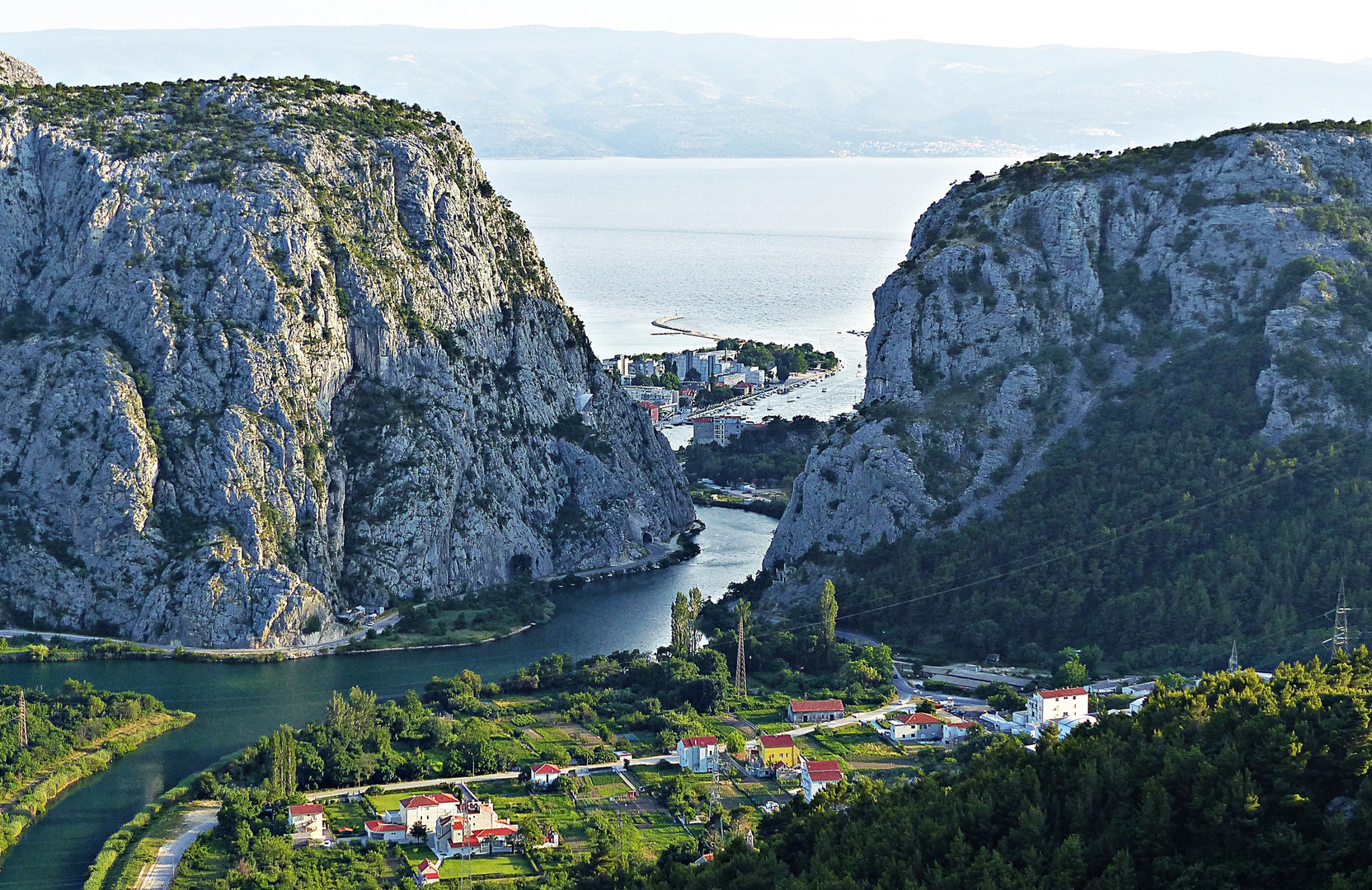 Blick auf die Mündung der Cetina in die Adria Foto & Bild  world, meer, adria Bilder auf 