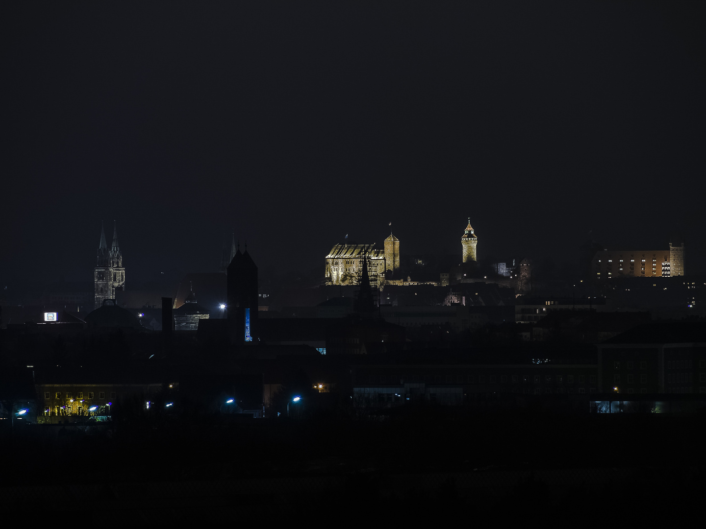 Blick auf die Nürnberger Burg bei Nacht (1)