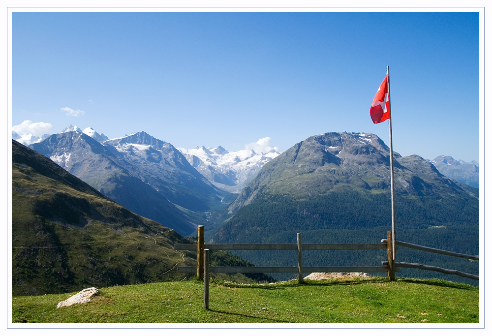 Blick auf die Oberengadiner Berge