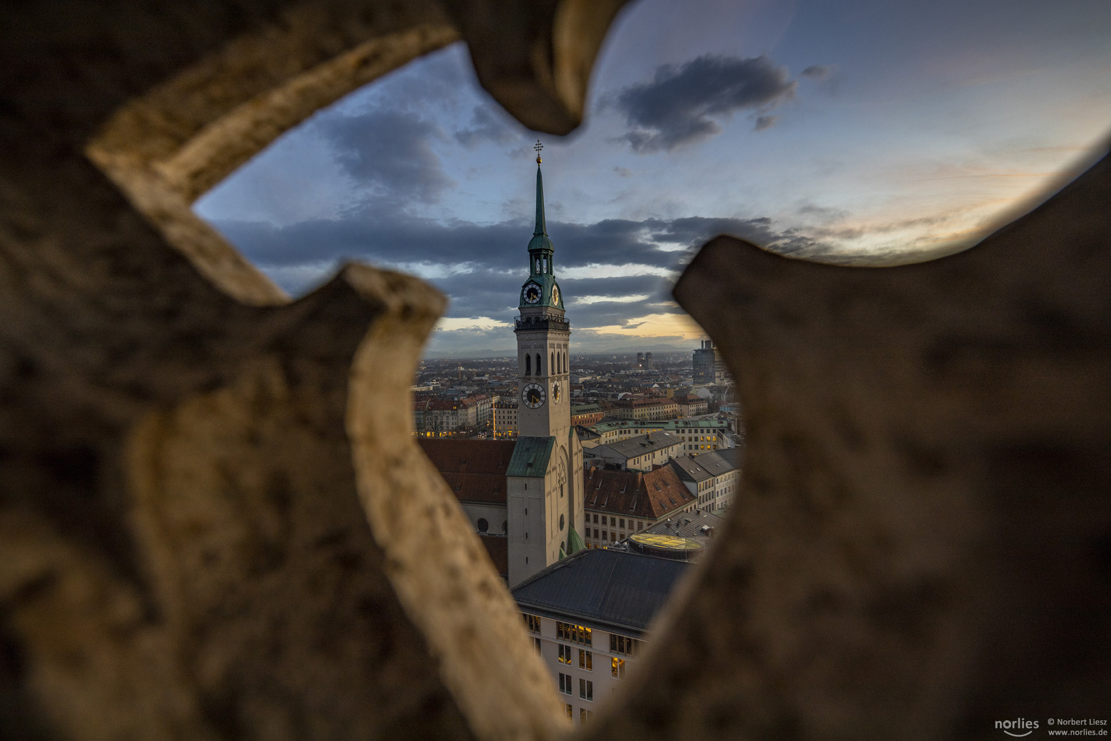 Blick auf die Peterskirche