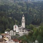 Blick auf die Pfarrkirche St.Stefan in Tiefencastel