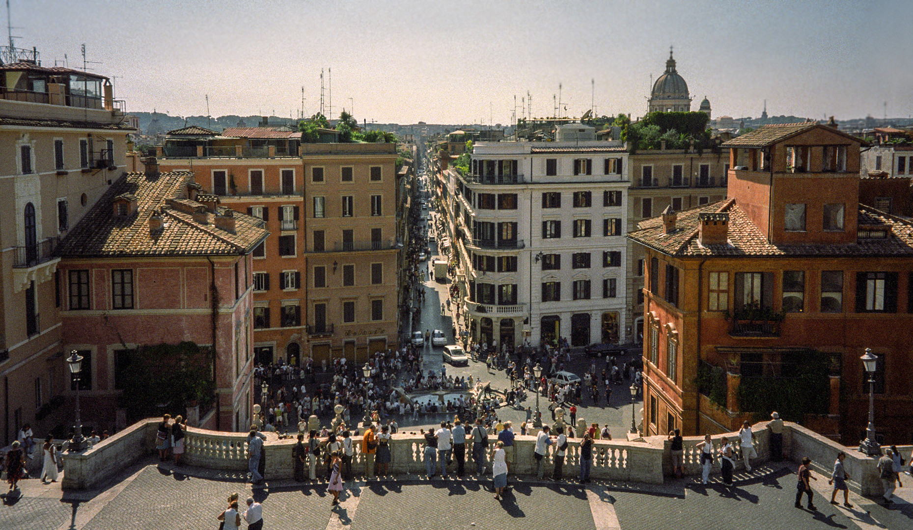 Blick auf die Piazza di Spagna in Rom