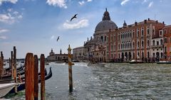 Blick auf die Santa Maria della Salute und Hotel Centurion Palace 