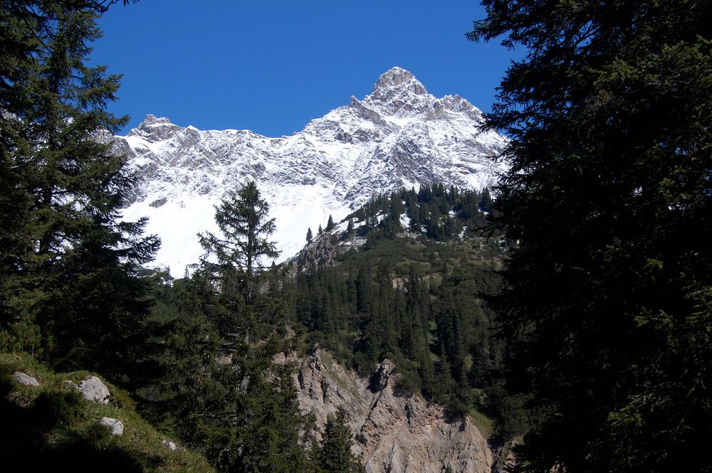 Blick auf die schneebedeckte Zimba