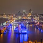 Blick auf die Skyline des Hamburger Hafen