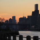 Blick auf die Skyline Manhatten von Rosevelt Islands im Sonnenuntergang 