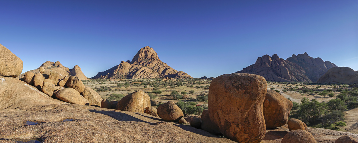 Blick auf die Spitzkoppe in Namibia.