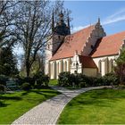 Blick auf die St. Laurentuiskirche in Loburg ...