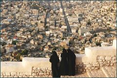 Blick auf die Stadt TAIZ...