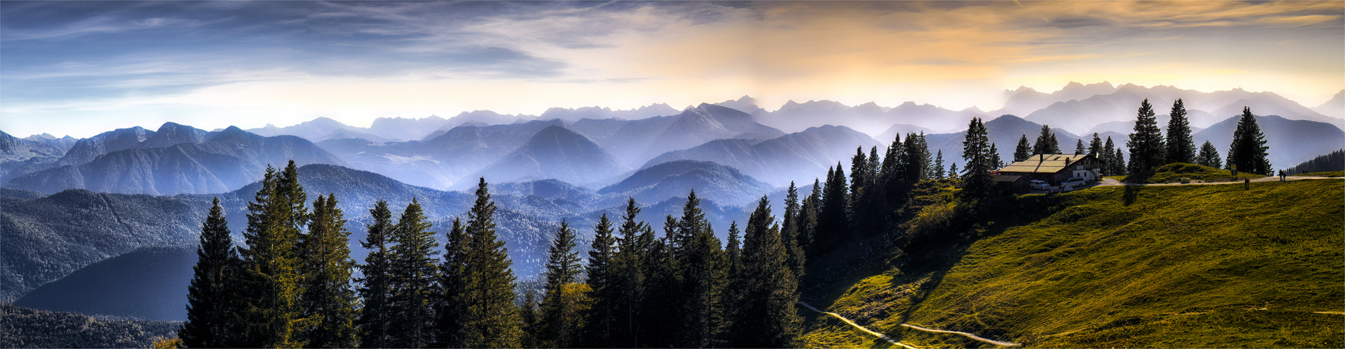 Blick auf die Tölzer Hütte