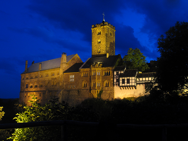 Blick auf die Wartburg zur "Blauen Stunde"