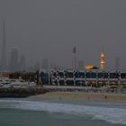 Blick auf Dubai's "Old Town" bei Einbruch der Dunkelheit